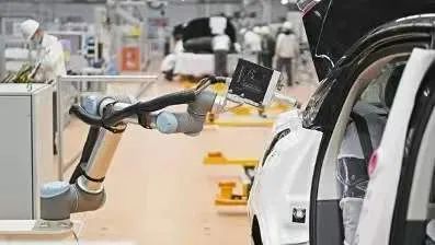 一汽紅旗繁榮工廠 搶占新能源汽車行業(yè)制高點,爭當紅旗高品質產品智造者